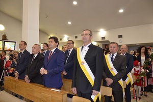 Prezes IPN dr Jarosław Szarek podczas mszy św. jubileuszowej pod przewodnictwem ks. bp. Edwarda Frankowskiego