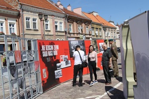Otwarcie wystawy „Powstała by żyć” w Jarosławiu.