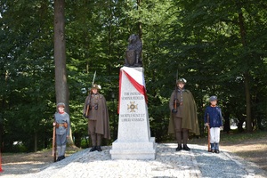 Odsłonięcie pierwszego pomnika „Szlaku Orląt Lwowskich”, upamiętniającego ppor. Jana Feliksa Charlewskiego.