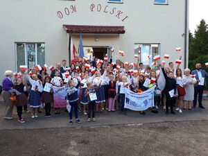 Zajęcia dla dzieci i młodzieży podczas festiwalu polonijnego w Domu Polskim w Samborze.