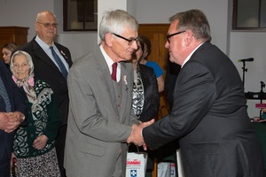 Koczwara Stanisław odznaczony KWiS przez wiceprezesa IPN Jana Bastera.