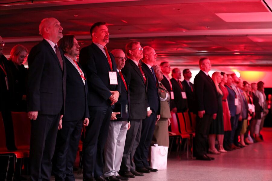 Uroczyste wręczenie nagród „Kustosz Pamięci Narodowej” – Kongres Pamięci Narodowej, PGE Narodowy, 15 kwietnia 2023. Fot. Mikołaj Bujak (IPN)