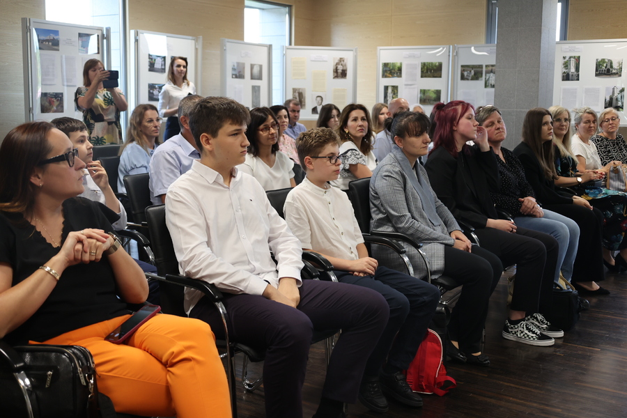 Wręczenie nagród w konkursie fotograficznym „Ocalić od zapomnienia – II wojna światowa w naszym regionie” – Rzeszów, 7 czerwca 2024. Fot. Katarzyna Gajda-Bator (IPN)