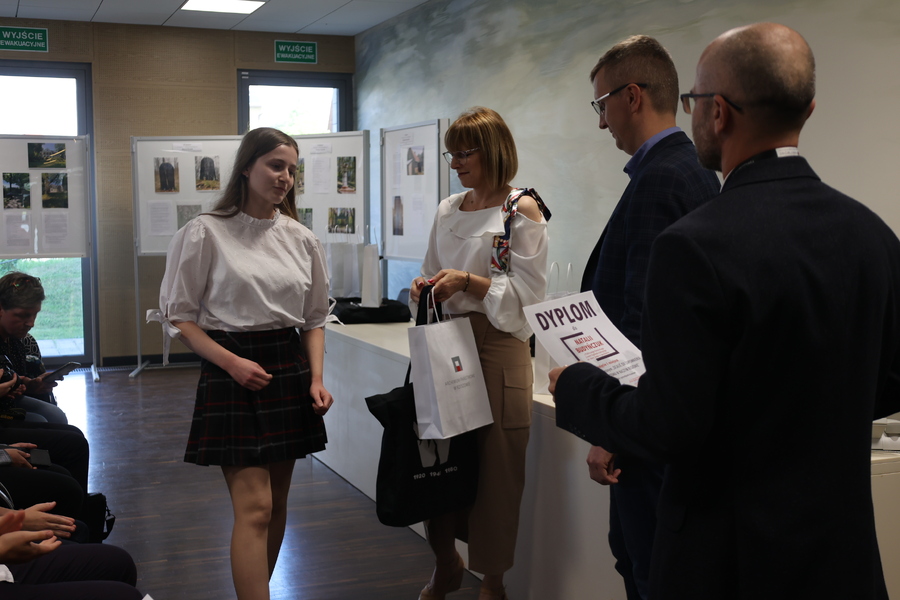 Wręczenie nagród w konkursie fotograficznym „Ocalić od zapomnienia – II wojna światowa w naszym regionie” – Rzeszów, 7 czerwca 2024. Fot. Katarzyna Gajda-Bator (IPN)