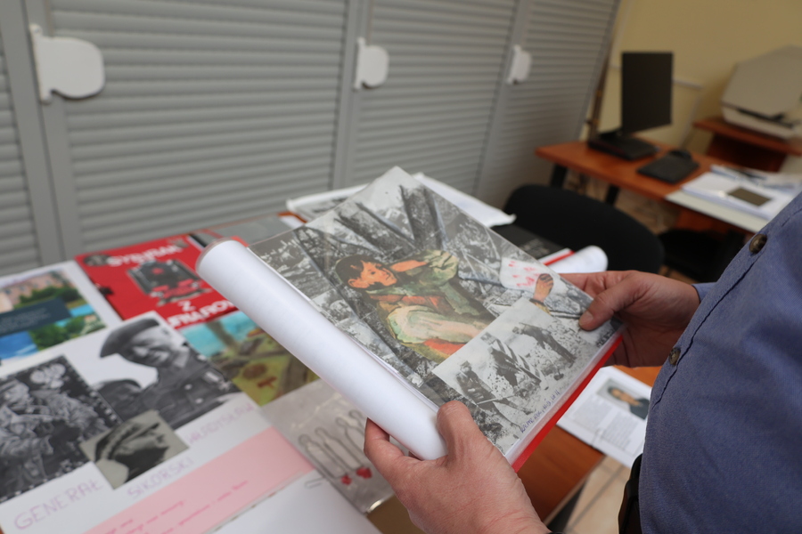 Praca komisji rozstrzygającej wyniki konkursu historycznego „Poznaj i przedstaw historię osób i miejsc związanych z II wojną światową”. Fot IPN O/Rzeszów