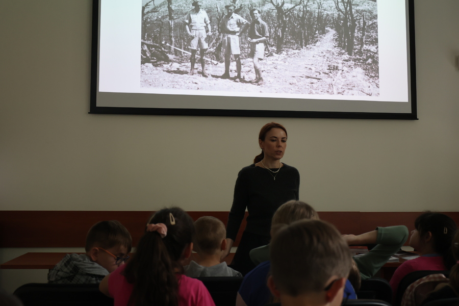 „Historia Misia Wojtka” – zajęcia edukacyjne dla uczniów SP nr 1 w Pstrągowej, 13 czerwca 2024. Fot. Katarzyna Gajda-Bator (IPN)