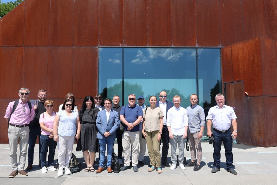 Grupa świętokrzyskich pedagogów i pracowników Delegatury IPN w Kielcach w Markowej – 18 czerwca 2024. Fot. Katarzyna Gajda-Bator (IPN)