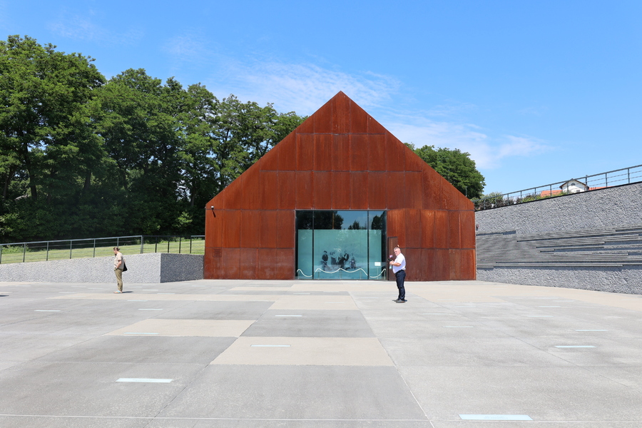 Grupa świętokrzyskich pedagogów i pracowników Delegatury IPN w Kielcach w Markowej – 18 czerwca 2024. Fot. Katarzyna Gajda-Bator (IPN)