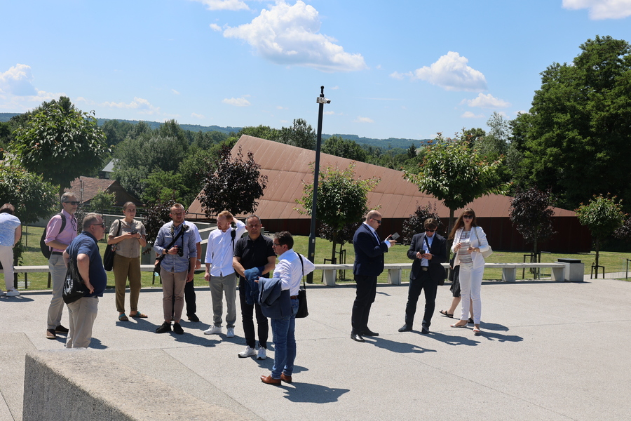 Grupa świętokrzyskich pedagogów i pracowników Delegatury IPN w Kielcach w Markowej – 18 czerwca 2024. Fot. Katarzyna Gajda-Bator (IPN)