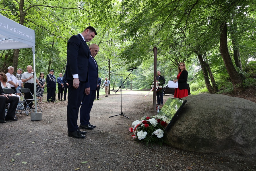 Upamiętnienie przodownika PP Józefa Prokopa – Park Krajobrazowy „Buczyna” w Górze Ropczyckiej 29 czerwca 2024. Fot. Radosław Sołek (IPN)