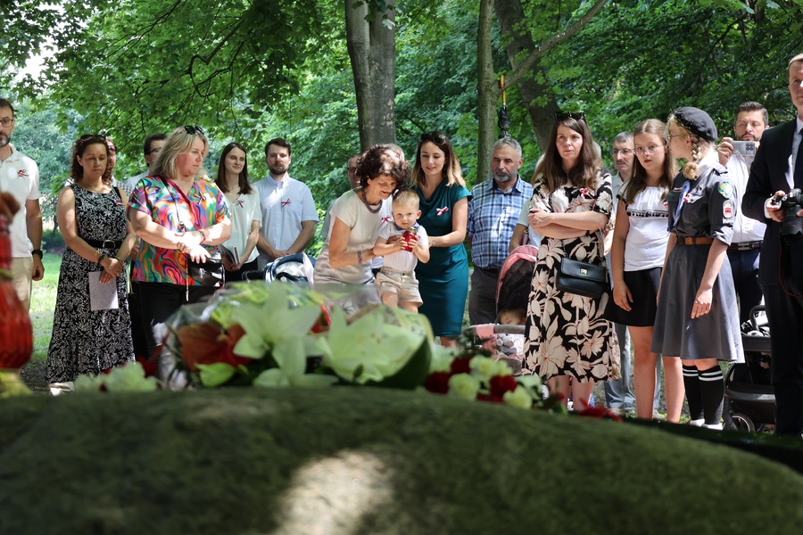 Upamiętnienie przodownika PP Józefa Prokopa – Park Krajobrazowy „Buczyna” w Górze Ropczyckiej 29 czerwca 2024. Fot. Radosław Sołek (IPN)