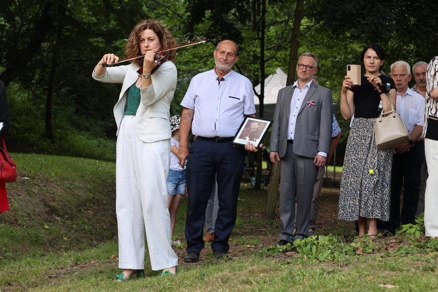 Upamiętnienie przodownika PP Józefa Prokopa – Park Krajobrazowy „Buczyna” w Górze Ropczyckiej 29 czerwca 2024. Fot. Radosław Sołek (IPN)