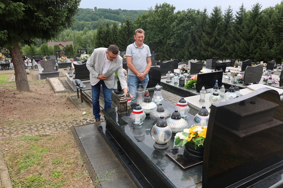 Siódma rocznica śmierci śp. dr. Zbigniewa Nawrockiego – Chmielnik, 1 lipca 2024. Fot. Katarzyna Gajda-Bator (IPN)