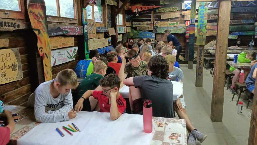 Zajęcia edukacyjne podczas obózu historycznego w Bieszczadach – Nasiczne,1 lipca 2024. Fot. Marcin Bukała (IPN)