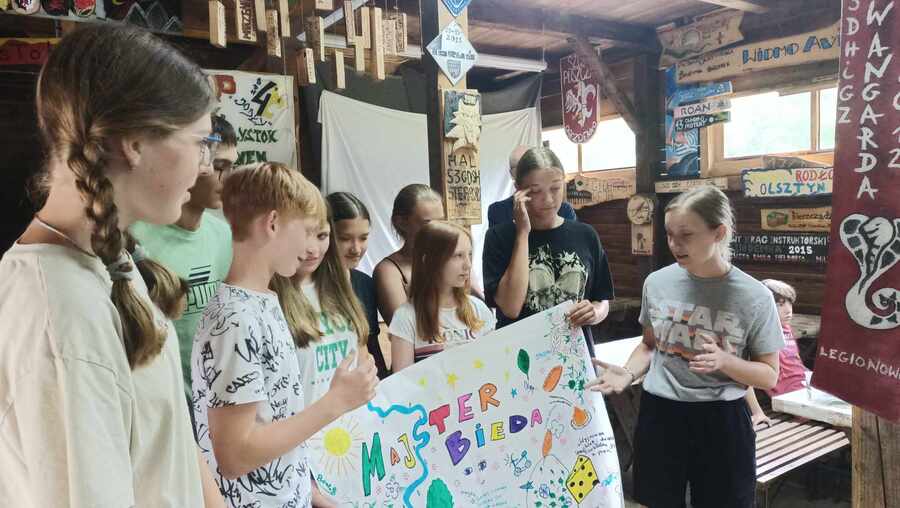 Zajęcia edukacyjne podczas obózu historycznego w Bieszczadach – Nasiczne,1 lipca 2024. Fot. Marcin Bukała (IPN)