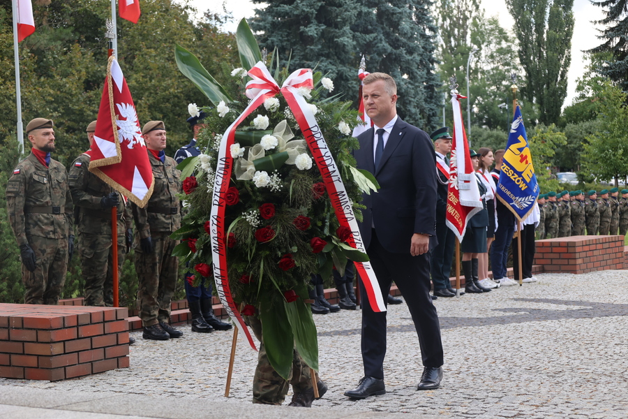 Obchody 81. rocznicy śmierci gen. broni Władysława Eugeniusza Sikorskiego – Rzeszów, 4 lipca 2024. Fot. Katarzyna Gajda-Bator (IPN)