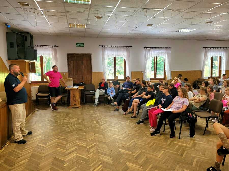 Wakacje z IPN dla młodzieży odpoczywającej w Myczkowcach, 4 lipca 2024. Fot. Stanisław Stopyra (IPN)