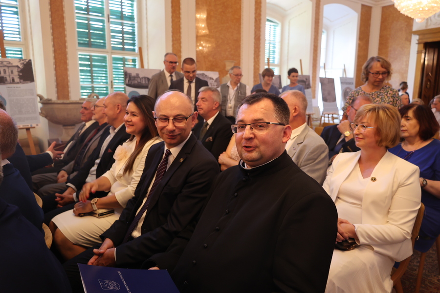 Sesji Sejmiku Województwa Podkarpackiego ustanawiająca błogosławioną Rodzina Ulmów patronami województwa – Łańcut. 7 lipca 2024. Fot. Katarzyna Gajda-Bator (IPN)