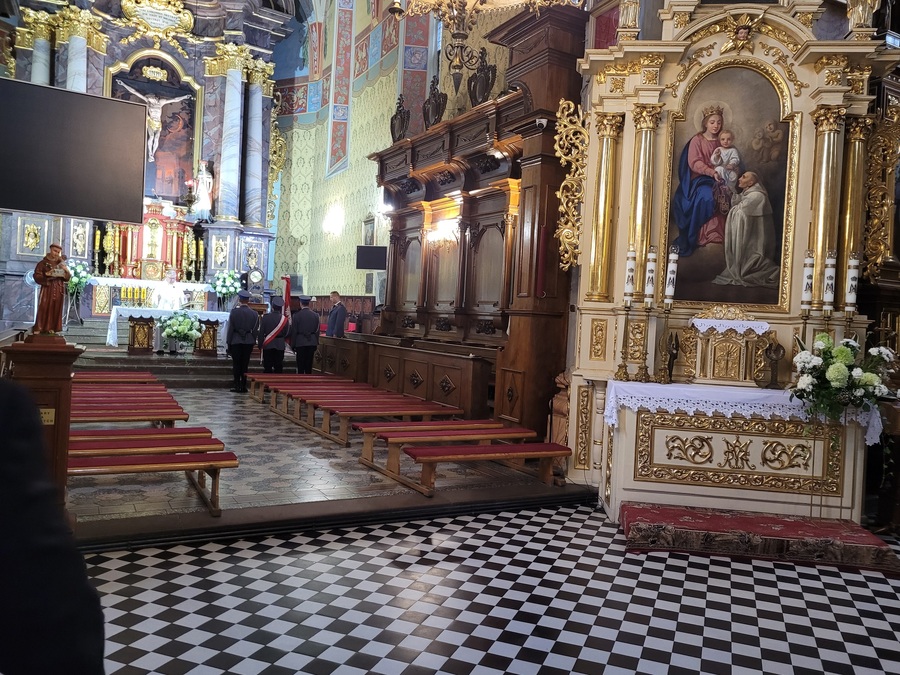 Odsłonięcie tablicy poświęconej pamięci funkcjonariuszy Policji Państwowej związanych z powiatem strzyżowskim –Strzyżów, 23 lipca 2024. Fot Hubert Bury (IPN)