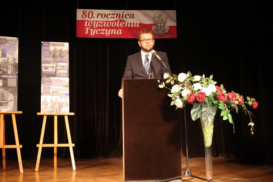 Wykład dr. Mirosława Surdeja w 80. rocznicę wyzwolenia Tyczyna w ramach Akcja „Burza” – Tyczyn, 28 lipca 2024. Fot. Katarzyna Gajda-Bator (IPN)