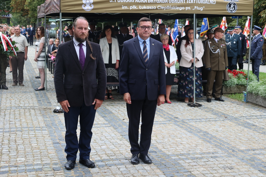 Hubert Bury i dr hab. Dariusz Iwaneczko na obchodach 80. rocznicy wybuchu Powstania Warszawskiego – Rzeszów, 1 sierpnia 2024. Fot. Katarzyna Gajda-Bator (IPN)