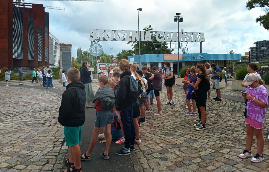 Obozu historyczno- patriotyczny w Gdańsku dla laureatów konkursu „Poznaj i przedstaw historię osób i miejsc związanych z II wojną światową”. Fot. IPN Gdańsk.