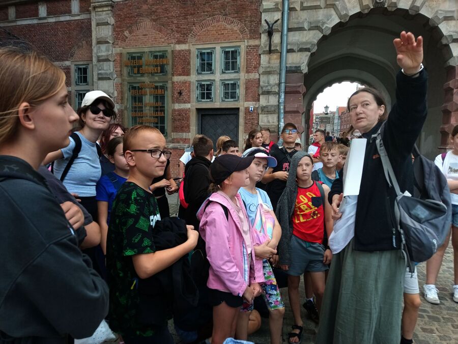 Obozu historyczno- patriotyczny w Gdańsku dla laureatów konkursu „Poznaj i przedstaw historię osób i miejsc związanych z II wojną światową”. Fot. IPN Gdańsk.