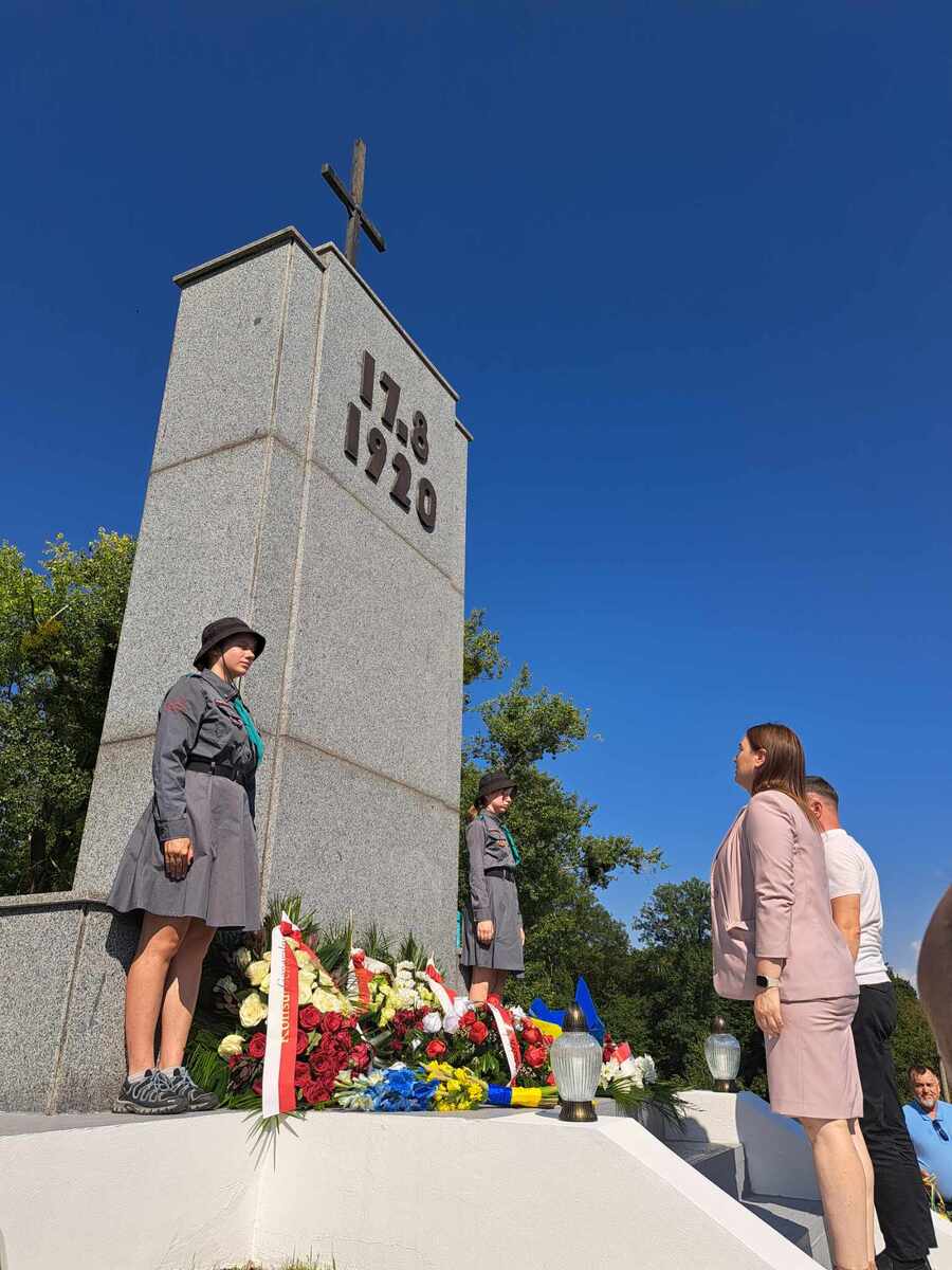 Obchody 104. rocznicy bitwy pod Zadwórzem. Fot. Jacek Magdoń (IPN)