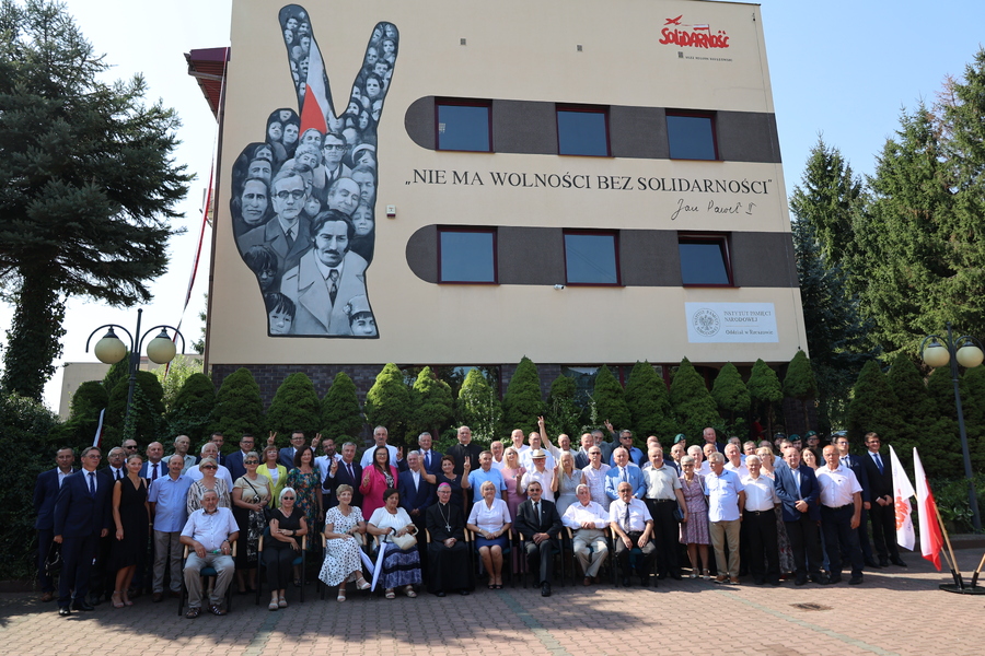 Odsłonięcie muralu poświęconego pamięci ludzi Solidarności w Rzeszowie