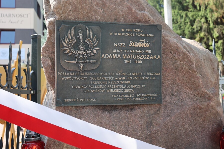 Odsłonięcie muralu poświęconego pamięci ludzi Solidarności w Rzeszowie