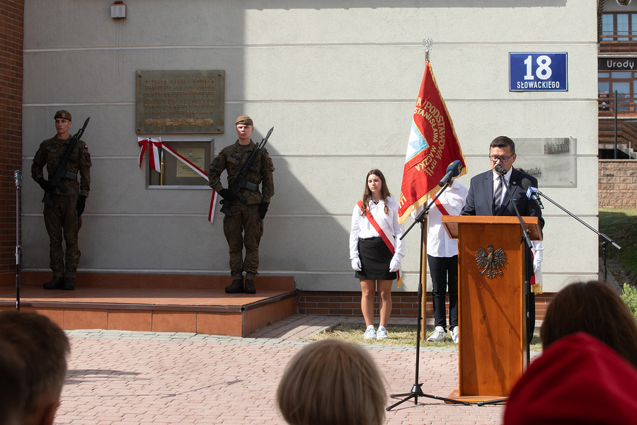 Obchody 85. rocznicy obrony Rzeszowa i odsłonięcie gabloty z ziemię z pól bitewnych 24. Pułku Ułanów im. Hetmana Wielkiego Koronnego Stanisława Żółkiewskiego – Rzeszów, 9 września 2024. Fot. Igor Witowicz (IPN)
