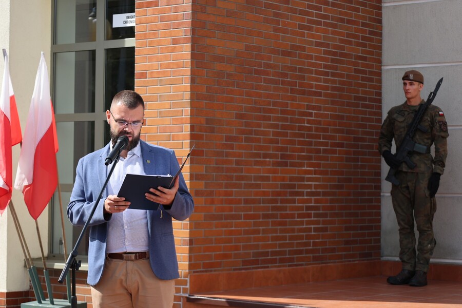 Obchody 85. rocznicy obrony Rzeszowa i odsłonięcie gabloty z ziemię z pól bitewnych 24. Pułku Ułanów im. Hetmana Wielkiego Koronnego Stanisława Żółkiewskiego – Rzeszów, 9 września 2024. Fot. Katarzyna Gajda-Bator  (IPN)