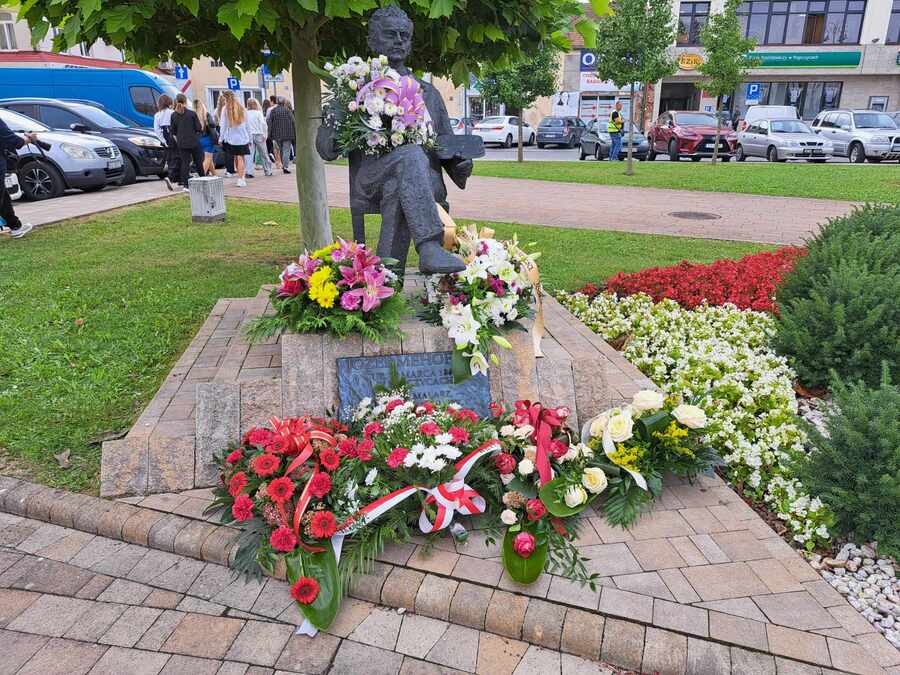 Odsłonięcie muralu Józefa Mehoffera – Ropczyce, 11 września 2024. Fot. Jacek Magdoń (IPN)