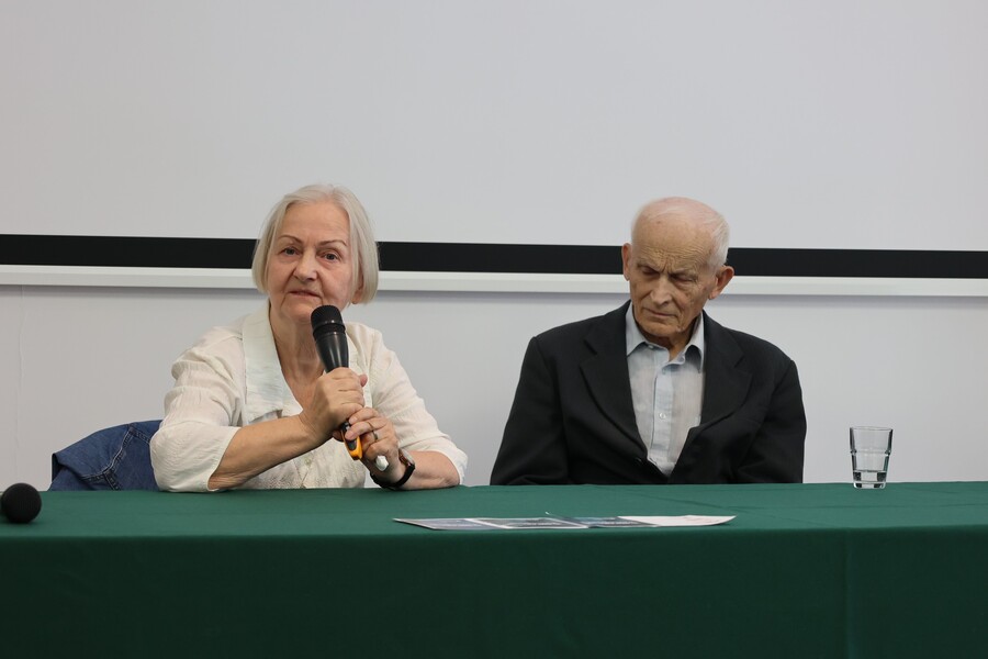 Ewa Kuberna i Stanisław Popek podczas sesji  „Ksiądz Jerzy Popiełuszko i pamięć o nim w Stalowej Woli” – Stalowa Wola, 19 września 2024. Fot. Katarzyna Gajda-Bator (IPN)