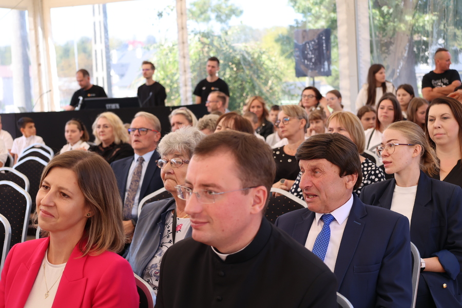 Uroczystość nadania szkole im. bł. Rodziny Ulmów – Błędowa Zgłobieńska, 20 września 2024. Fot. Katarzyna Gajda-Bator (IPN)