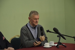 Prof. dr hab. Janusz Cisek wygłosił wykład podczas uroczystej inauguracji „Akademii Niepodległości”.