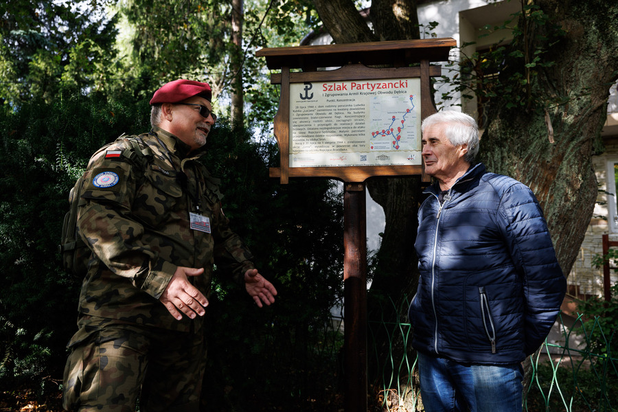 Inauguracja Szlaku Partyzanckiego I-go Zgrupowania Obwodu AK Dębica – 1 października 2024. Fot. PCEK w Ropczycach