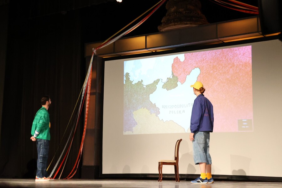 Spektakl „Trzy razy ON. Rzecz o Wincentym Witosie” w reż. Leszka Zduna – Przeworsk, 17 października. Fot. Katarzyna Gajda-Bator (IPN)