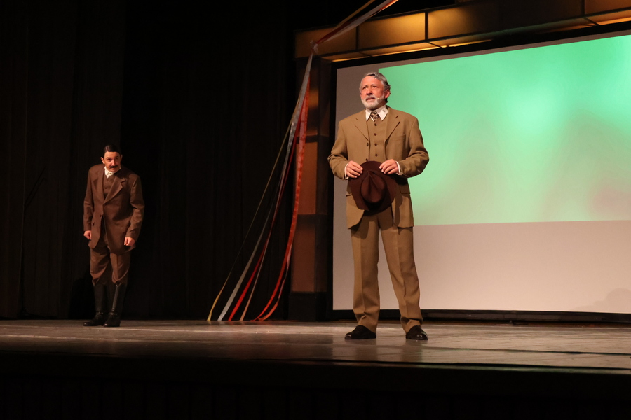 Spektakl „Trzy razy ON. Rzecz o Wincentym Witosie” w reż. Leszka Zduna – Przeworsk, 17 października. Fot. Katarzyna Gajda-Bator (IPN)