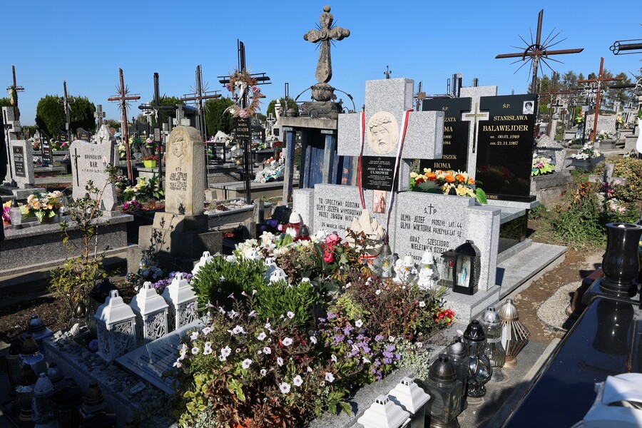 Uczestnicy ogólnopolskiego zjazdu szkół noszących imię Wincentego Witosa z wizytą w Markowej, 18 października 2024. Fot. Katarzyna Gajda-Bator (IPN)