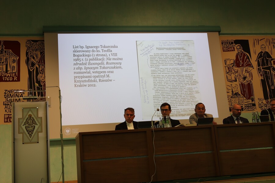 Sesja popularnonaukowa „Błogosławiony ks. Jerzy Popiełuszko – życie, posługa, męczeństwo i pamięć” – Przemyśl, 24 października 2024. Fot. Katarzyna Gajda-Bator (IPN)