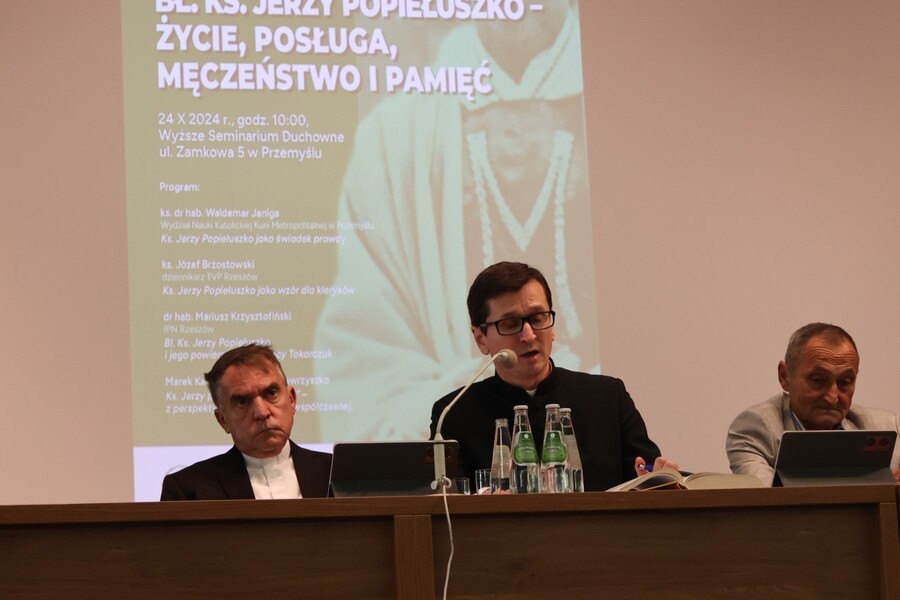 Sesja popularnonaukowa „Błogosławiony ks. Jerzy Popiełuszko – życie, posługa, męczeństwo i pamięć” – Przemyśl, 24 października 2024. Fot. Katarzyna Gajda-Bator (IPN)