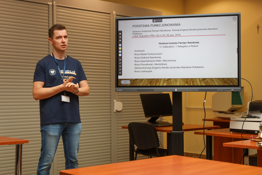 Prezentacja projektu „straty.pl” i zajęcia archiwalne ze studentami Uniwersytetu Rzeszowskiego - Rzeszów, 31 października 2024 r. Fot. IPN Rzeszów