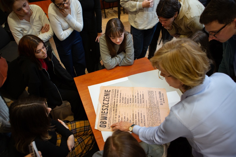 Lekcja w Oddziałowym Archiwum IPN – Rzeszów, 13 listopada 2024. Fot. Igor Witowicz (IPN)