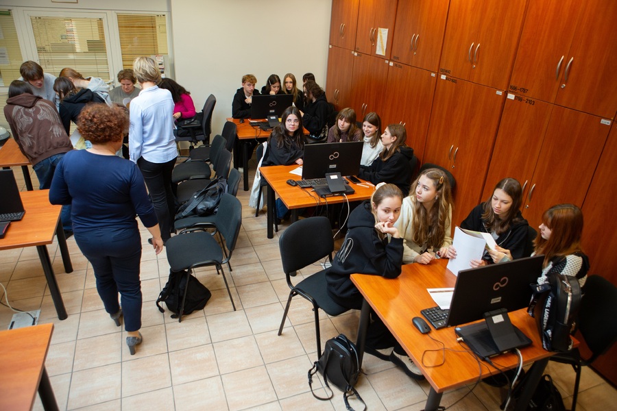 Lekcja w Oddziałowym Archiwum IPN – Rzeszów, 13 listopada 2024. Fot. Igor Witowicz (IPN)