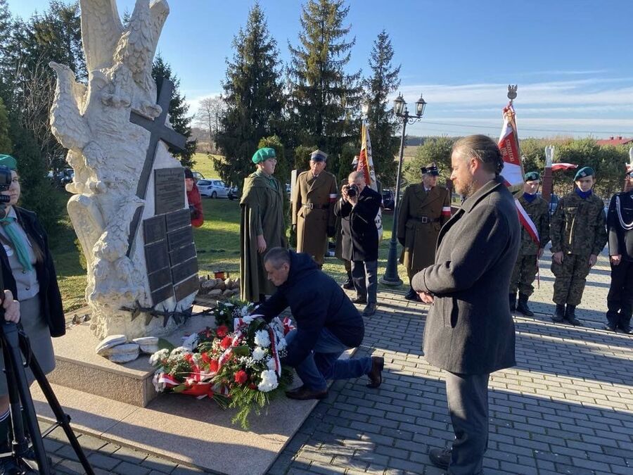 Uroczystości poświęcone pamięci mieszkańców wsi Ulicko-Seredkiewicz – Krowica Sama, 17 listopada 2024. Fot. IPN Rzeszów