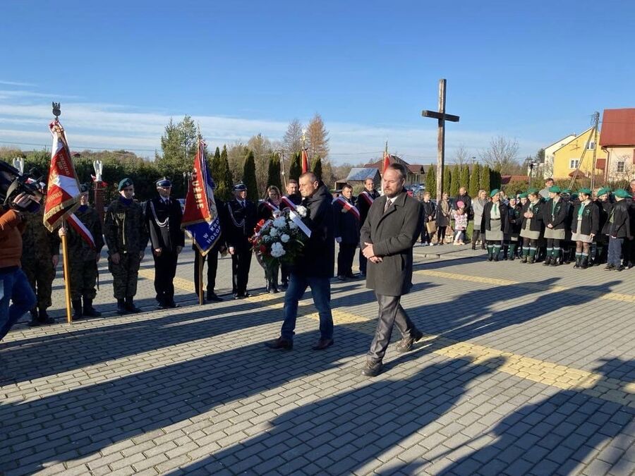 Uroczystości poświęcone pamięci mieszkańców wsi Ulicko-Seredkiewicz – Krowica Sama, 17 listopada 2024. Fot. IPN Rzeszów