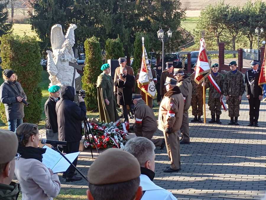 Uroczystości poświęcone pamięci mieszkańców wsi Ulicko-Seredkiewicz – Krowica Sama, 17 listopada 2024. Fot. IPN Rzeszów