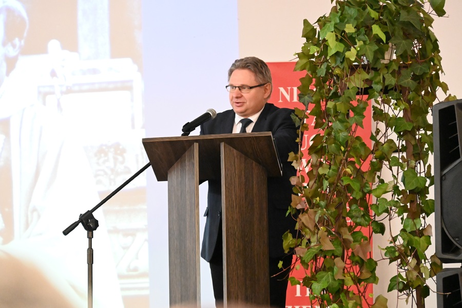 Modlitwa i sesja poświęcona błogosławionemu ks. Jerzemu Popiełuszko  – Jarosław, 15 listopada 2024. Fot. Starostwo Powiatowe w Jarosławiu