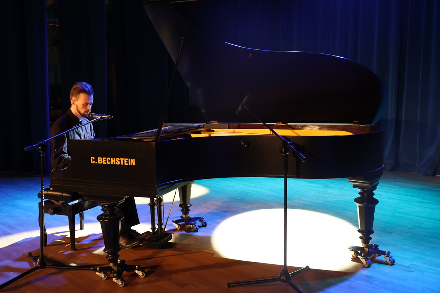 Rzeszowski półfinał IX Festiwalu Piosenki Niezłomnej i Niepodległej im. Henryka Rasiewicza „Kima” – Rzeszów, 20 listopada 2024. Fot. Katarzyna Gajda-Bator (IPN)